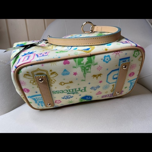 New! Disney Dooney & Bourke Princess Half 2013 marathon Run Shopper Tote Bag - Picture 4 of 6